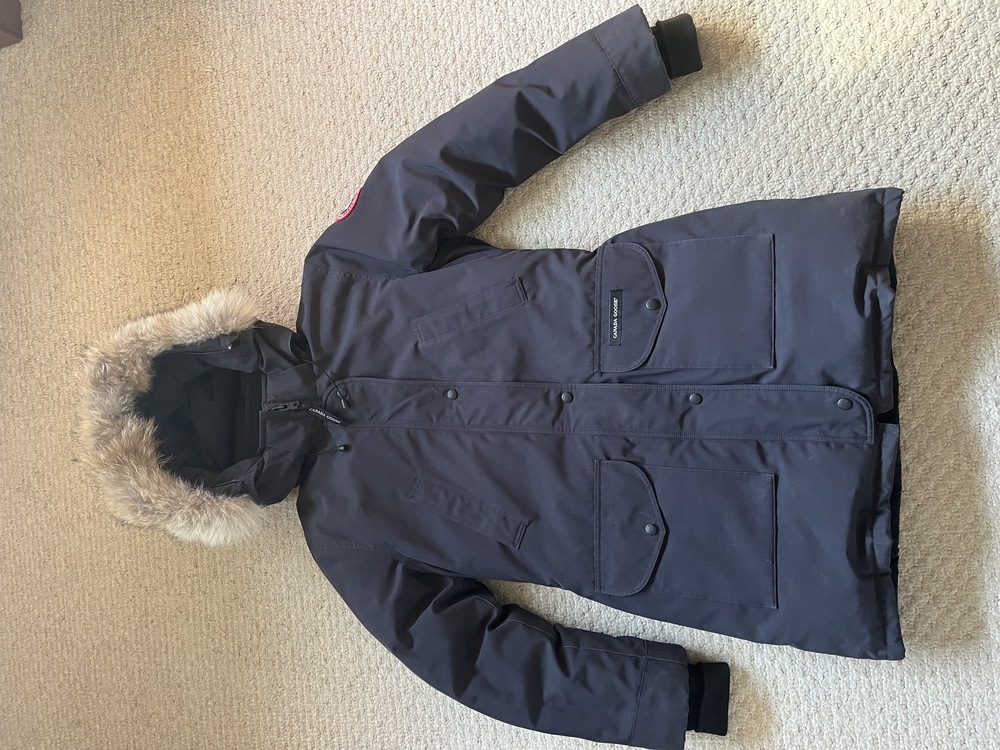 Women's Authentic Canada Goose Trillium Parka Size L in Marine Blue